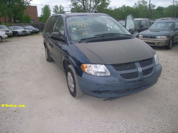 Dodge Grand Caravan 2002 photo 2