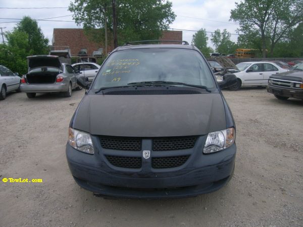 Dodge Grand Caravan 2002 photo 3