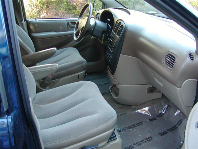 Dodge Grand Caravan 2002 photo 3