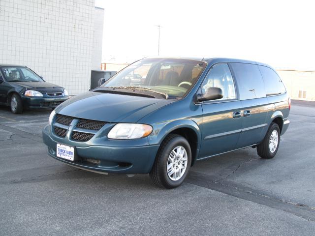 Dodge Grand Caravan 2002 photo 1