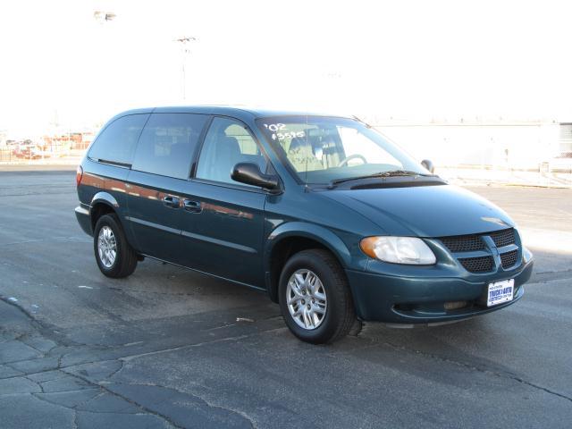 Dodge Grand Caravan 2002 photo 3