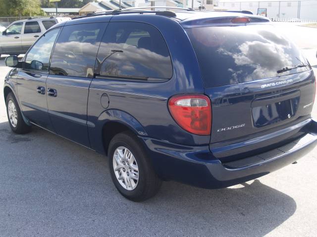 Dodge Grand Caravan 2002 photo 2