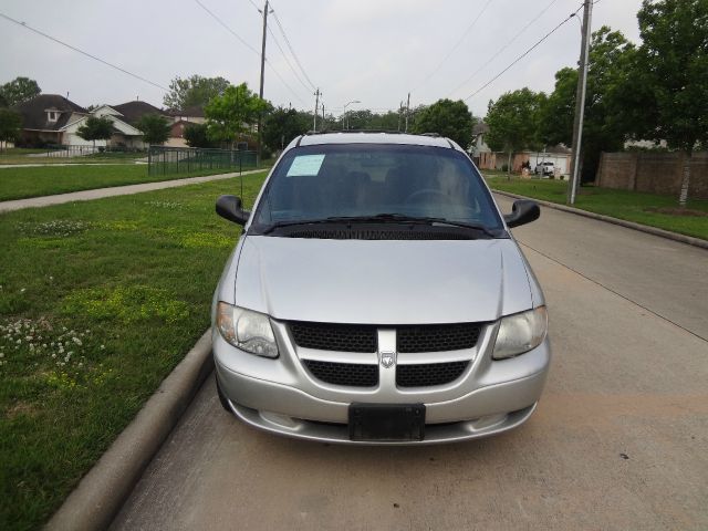 Dodge Grand Caravan 2002 photo 1