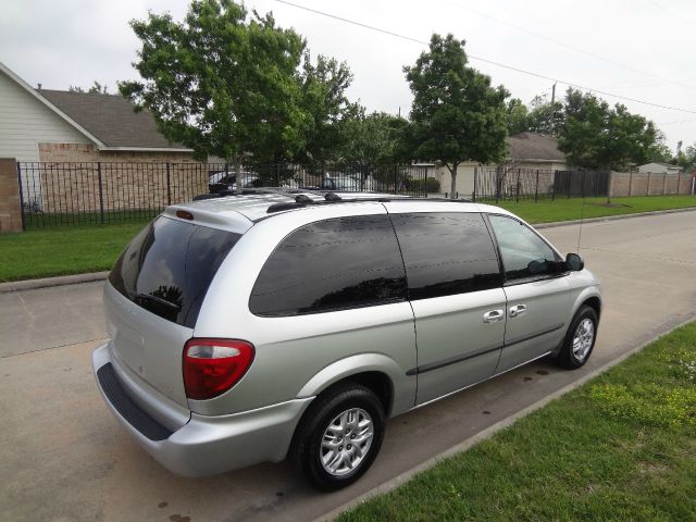 Dodge Grand Caravan 2002 photo 2