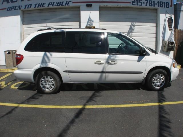 Dodge Grand Caravan 2002 photo 1