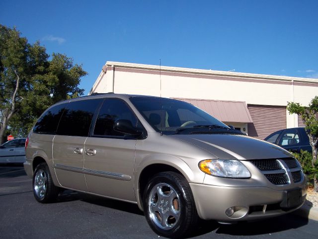 Dodge Grand Caravan 2002 photo 1