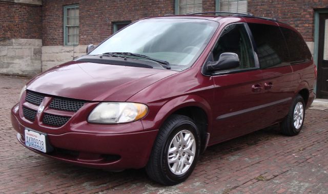 Dodge Grand Caravan 2002 photo 2