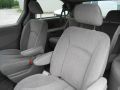 Dodge Grand Caravan 2002 photo 2