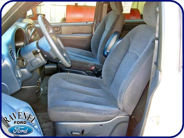 Dodge Grand Caravan 2002 photo 4