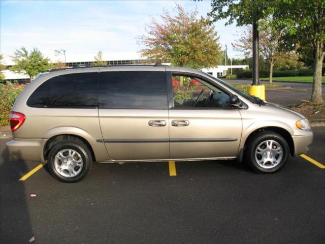 Dodge Grand Caravan 2002 photo 1