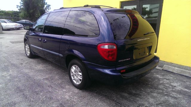 Dodge Grand Caravan 2002 photo 2