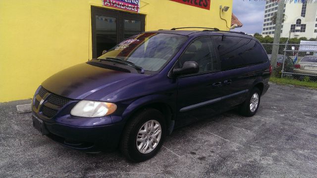 Dodge Grand Caravan 2002 photo 3