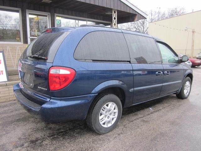 Dodge Grand Caravan 2002 photo 1