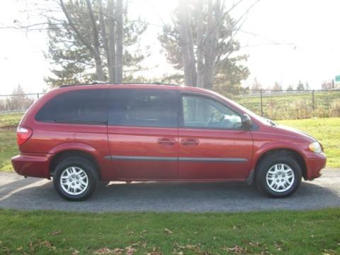 Dodge Grand Caravan 2002 photo 2