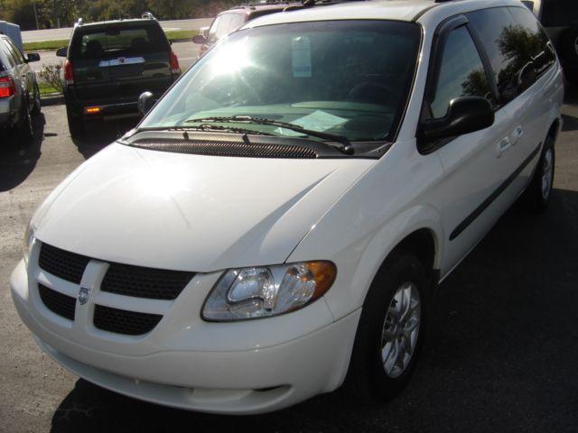 Dodge Grand Caravan 2002 photo 1