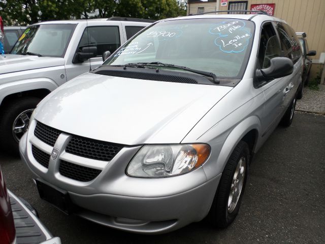 Dodge Grand Caravan 2002 photo 1