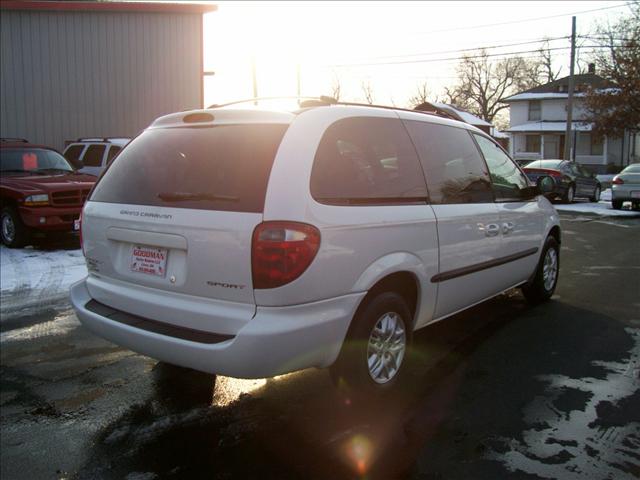 Dodge Grand Caravan 2002 photo 1