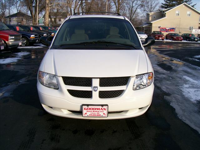 Dodge Grand Caravan 2002 photo 3