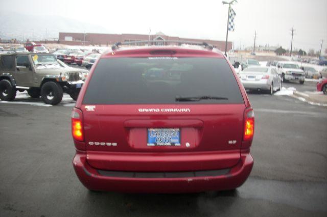 Dodge Grand Caravan 2003 photo 2