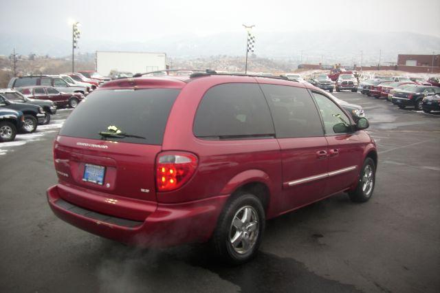 Dodge Grand Caravan 2003 photo 3