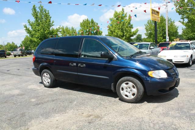 Dodge Grand Caravan 2003 photo 2