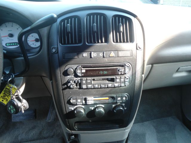 Dodge Grand Caravan 2003 photo 10