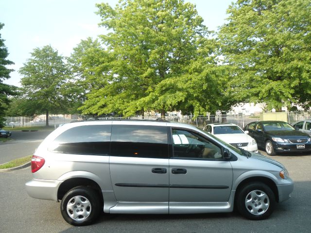 Dodge Grand Caravan 2003 photo 16