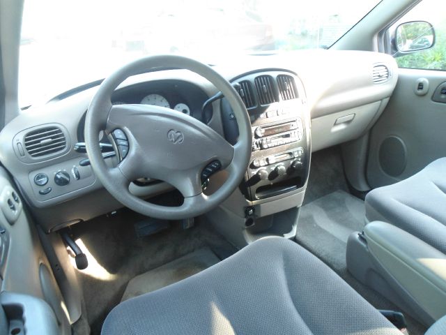 Dodge Grand Caravan 2003 photo 22