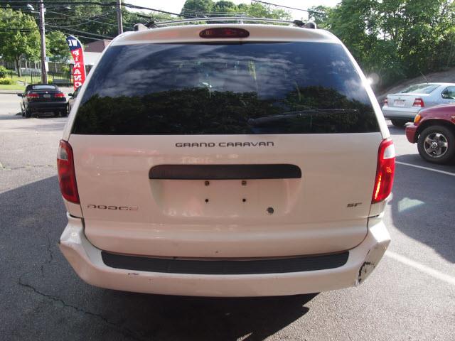 Dodge Grand Caravan 2003 photo 4