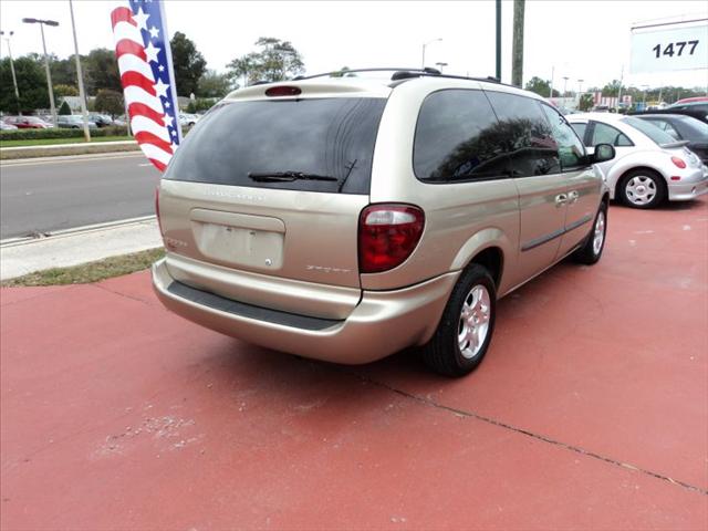 Dodge Grand Caravan 2003 photo 2