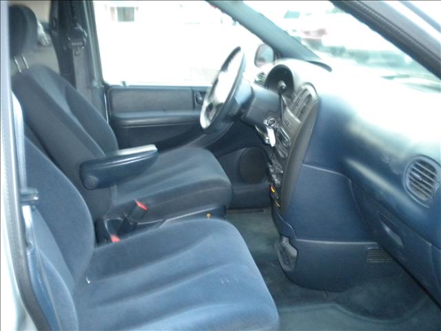 Dodge Grand Caravan 2003 photo 2