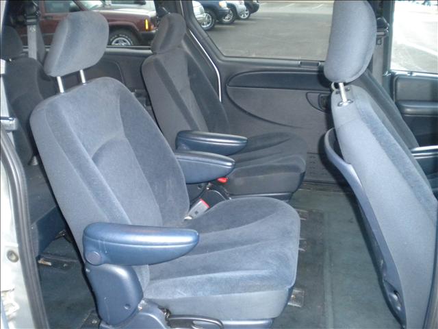 Dodge Grand Caravan 2003 photo 3