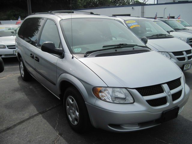 Dodge Grand Caravan 2003 photo 2