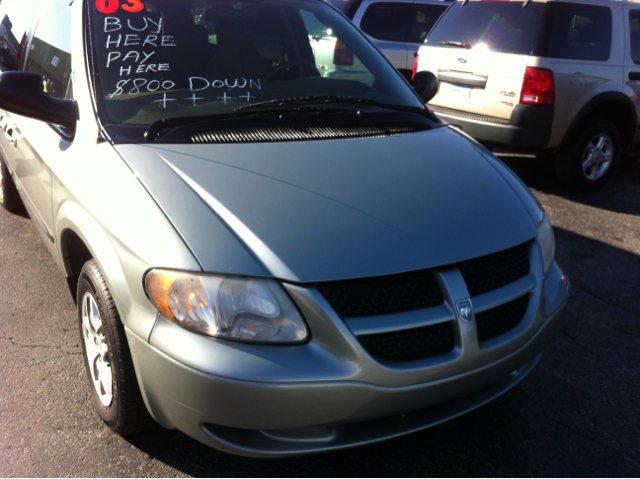 Dodge Grand Caravan 2003 photo 3