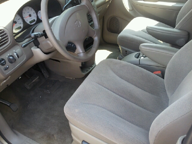 Dodge Grand Caravan 2003 photo 2