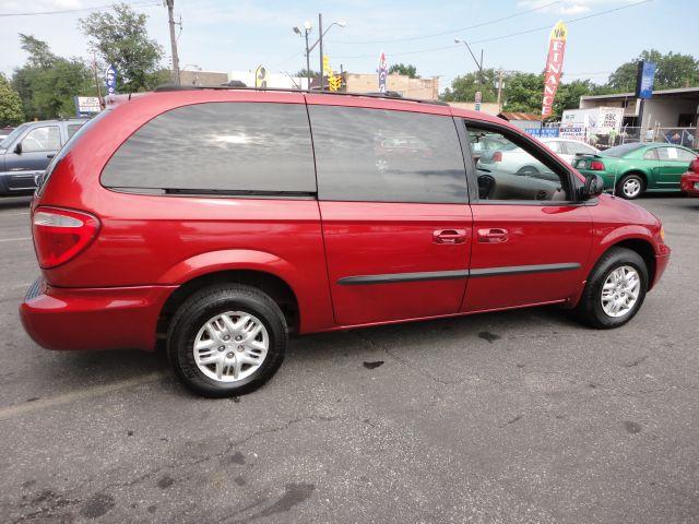 Dodge Grand Caravan 2003 photo 3