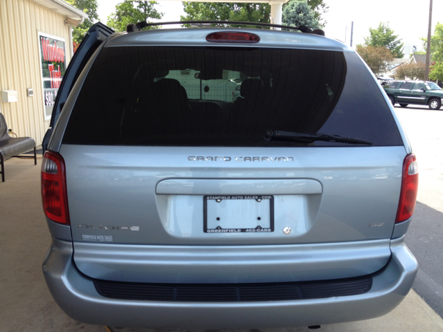 Dodge Grand Caravan 2003 photo 26