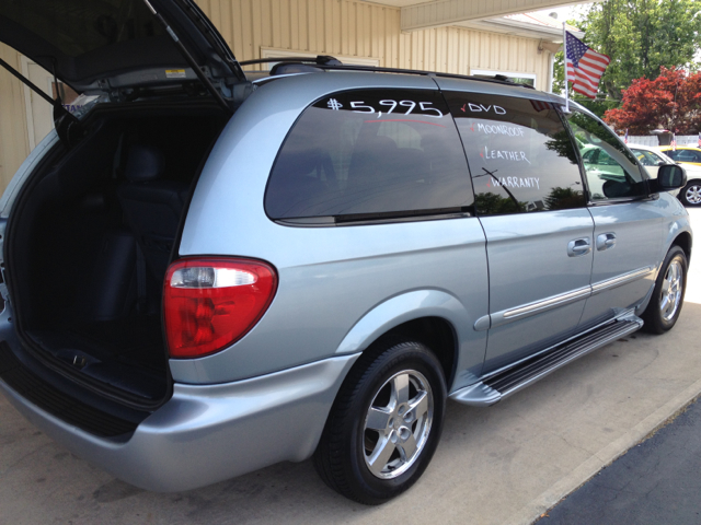 Dodge Grand Caravan 2003 photo 30