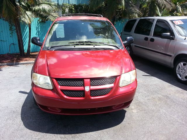 Dodge Grand Caravan 2003 photo 2