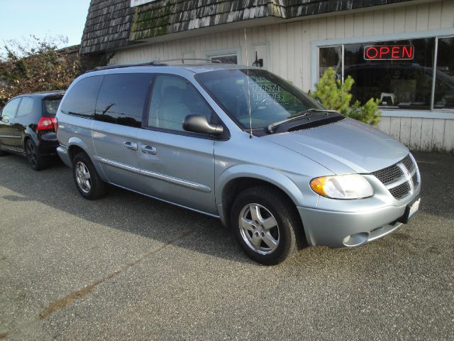 Dodge Grand Caravan 2003 photo 1