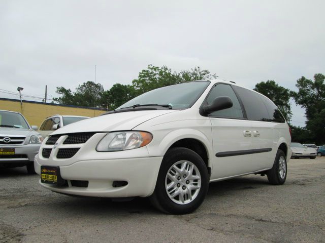 Dodge Grand Caravan 2003 photo 2