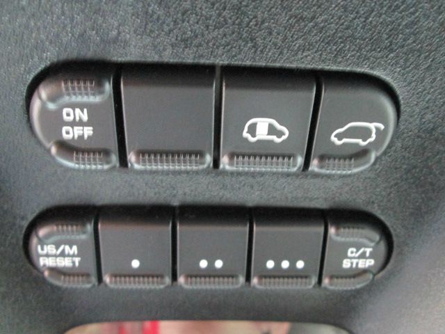 Dodge Grand Caravan 2003 photo 27