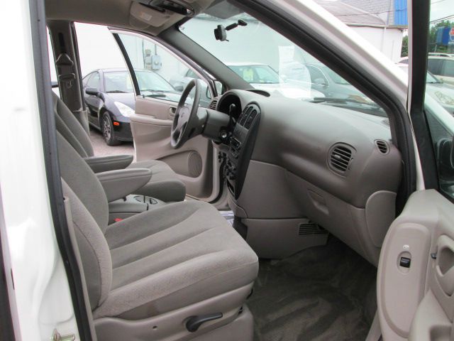 Dodge Grand Caravan 2003 photo 3