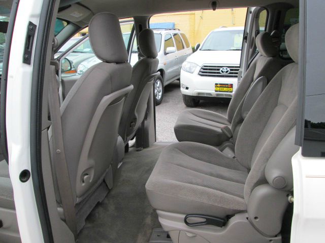 Dodge Grand Caravan 2003 photo 8