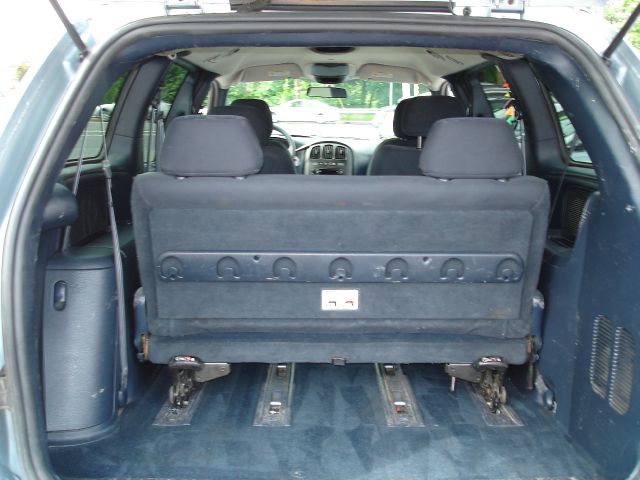 Dodge Grand Caravan 2003 photo 2