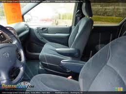 Dodge Grand Caravan 2003 photo 3