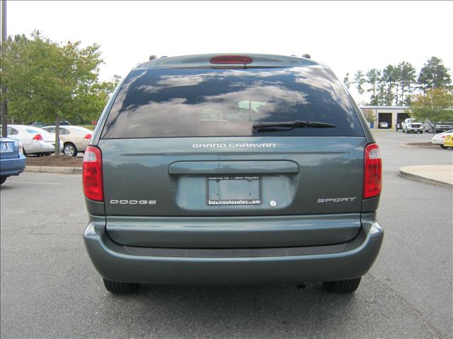 Dodge Grand Caravan 2003 photo 3