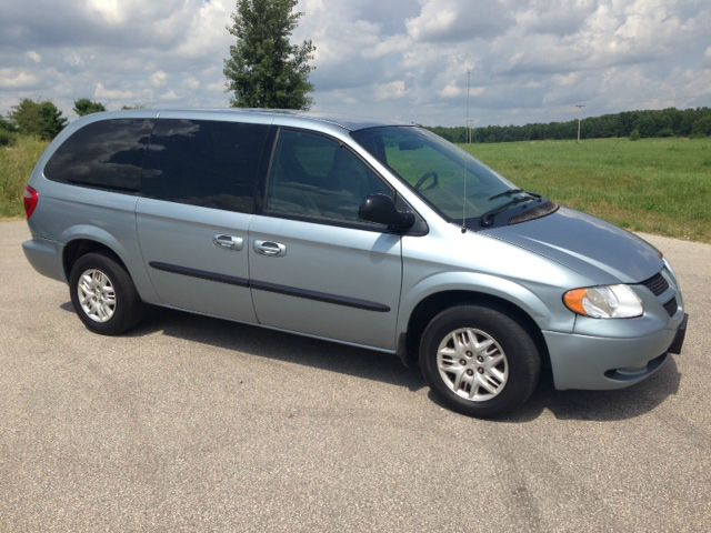 Dodge Grand Caravan 2003 photo 1