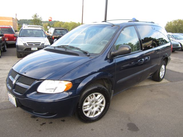 Dodge Grand Caravan 2003 photo 3