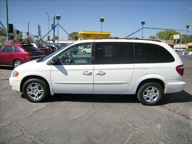 Dodge Grand Caravan 2003 photo 1